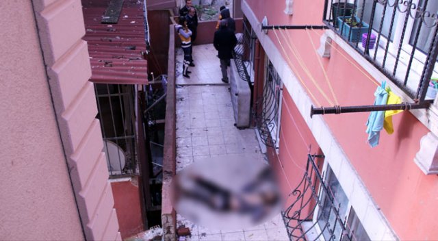 Şişli Mecidiköy&#039;de intihar! Evinin penceresinden atlası