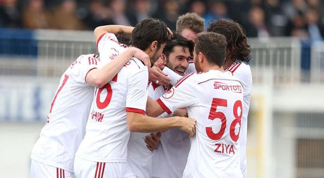 Sivasspor kupada çeyrek finale yükseldi Sivasspor kupada çeyrek finale yükseldi