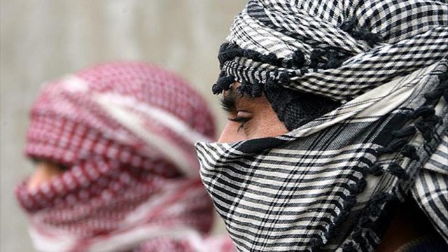 Taliban, Afganistan'da 52 sivili kaçırdı Taliban, Afganistan'da 52 sivili kaçırdı