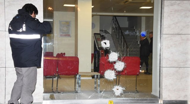 Tarsus’ta bankaya silahlı saldırı