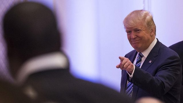 Trump&#039;ın danışmanlarının seçim sürecinde Ruslarla görüştüğü iddiası