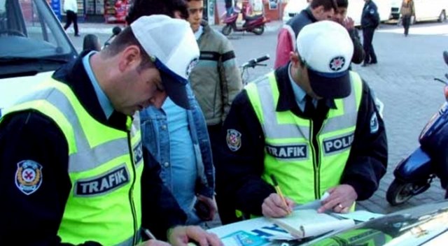 Ücretli karayollarında yeni dönem başlıyor Ücretli karayollarında yeni dönem başlıyor