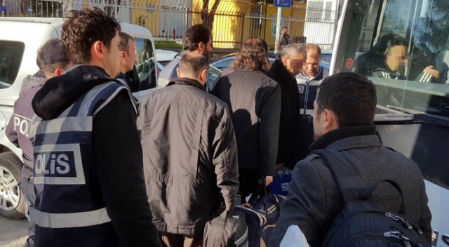 Uşak Üniversitesi’nde 12 kişi FETÖ’den gözaltına alındı Uşak Üniversitesi’nde 12 kişi FETÖ’den gözaltına alındı