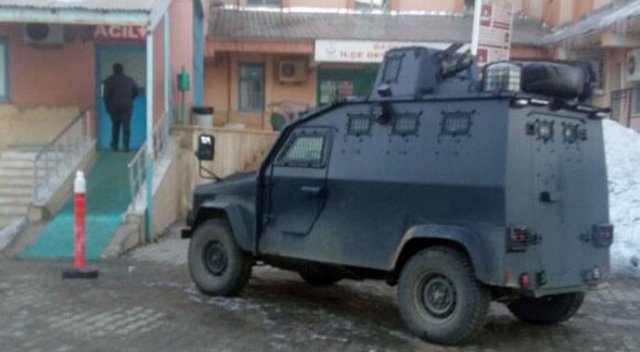Van'da askeri araç kaza yaptı, yaralılar var Van'da askeri araç kaza yaptı, yaralılar var
