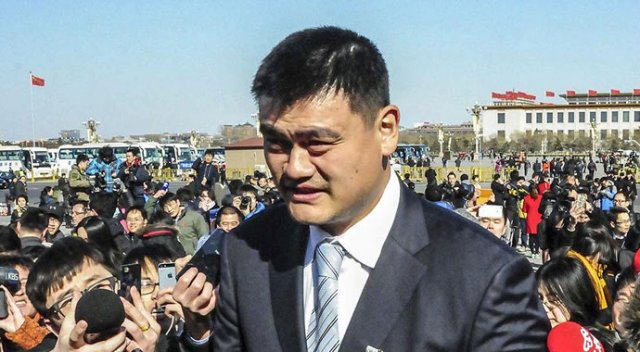 Yao Ming&#039;in forması emekliye ayrıldı