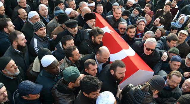 Yüreği yanık gitti