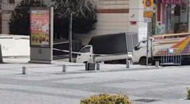 Zeytinburnu&#039;nda bomba alarmı! Cadde kapatıldı