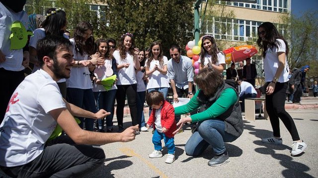 'Dünyada 17 milyon serebral palsili çocuk yaşıyor' 'Dünyada 17 milyon serebral palsili çocuk yaşıyor'