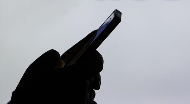 Akın Öztürk'ten şüpheli telefon görüşmeleri Akın Öztürk'ten şüpheli telefon görüşmeleri