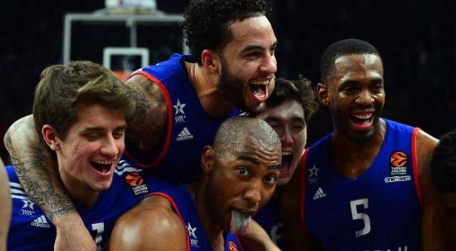 Anadolu Efes, durdurulamıyor