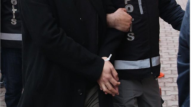 Antalya’daki DAEŞ operasyonunda 3 tutuklama Antalya’daki DAEŞ operasyonunda 3 tutuklama