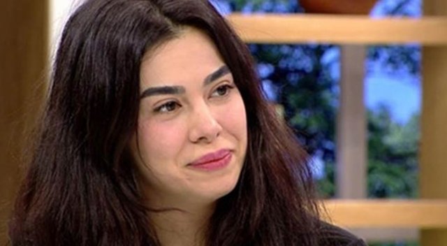 Asena Atalay isyan etti: Ben robot değilim