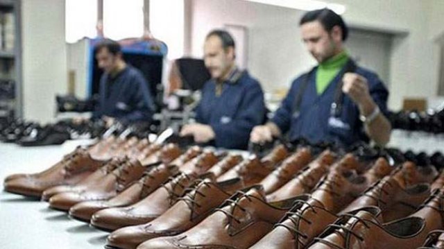Ayakkabıcı, Rusya'da rakiplerine 'pabuç bırakmadı'