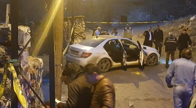 Başkentte otomobili taradılar: 2 ölü