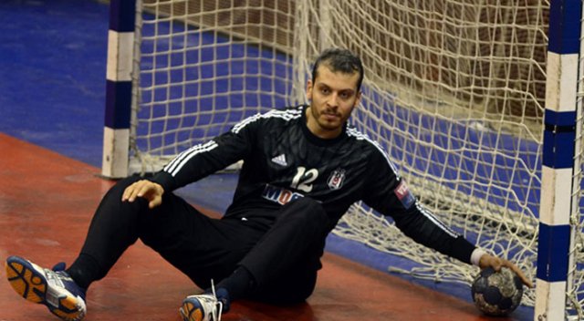 Beşiktaş Mogaz&#039;da Özmusul 20 gün parkeden uzak kalacak