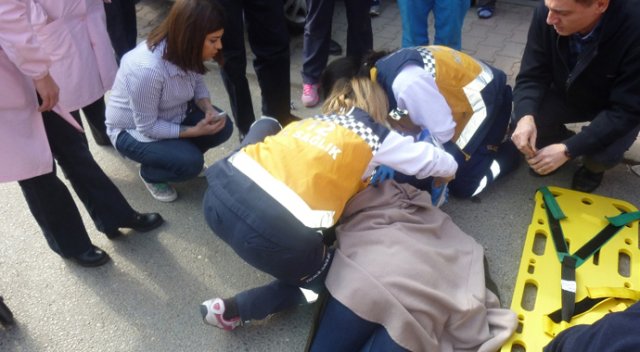 Bir an yanından ayrılmadı