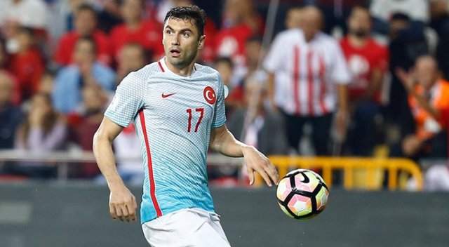 Burak Yılmaz: "Türkiye'den teklif aldım" Burak Yılmaz: "Türkiye'den teklif aldım"
