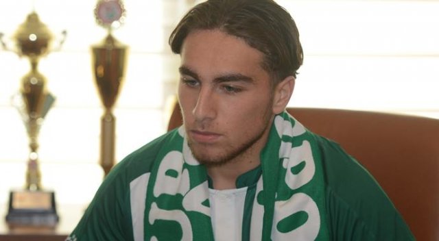 Bursaspor genç isimle 4 yıllık anlaşma sağladı Bursaspor genç isimle 4 yıllık anlaşma sağladı