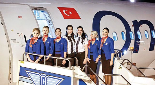 Bütün kızlar toplandık! Bütün kızlar toplandık!