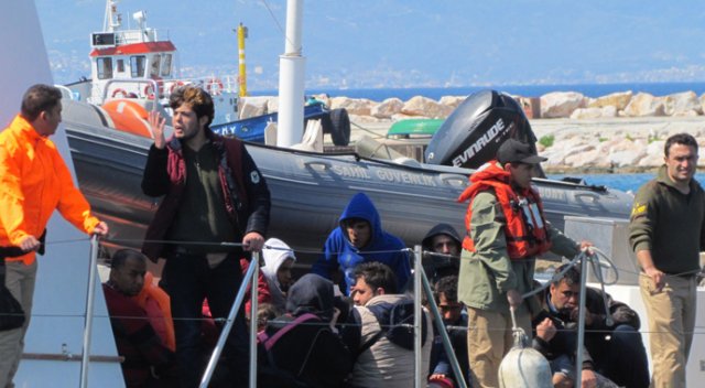 Çeşme&#039;de bir günde 117 göçmen kurtarıldı