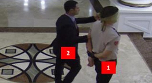 Darbeye karşı mücadele ettim&#039; yalanı tutmadı