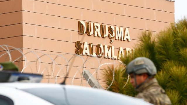Denizci askerlere yönelik 'ByLock' davası başladı Denizci askerlere yönelik 'ByLock' davası başladı