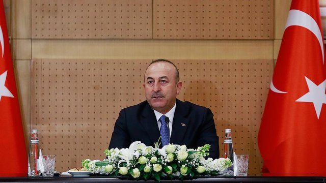 Dışişleri Bakanı Çavuşoğlu Hollanda&#039;yı uyardı