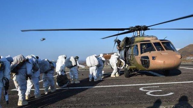 Diyarbakır'da terör operasyonu 7 bini aşkın personelle sürüyor Diyarbakır'da terör operasyonu 7 bini aşkın personelle sürüyor