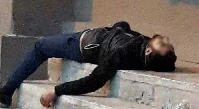 Ereğli'de uyuşturucudan fenalaşan 3 genç hastaneye kaldırıldı Ereğli'de uyuşturucudan fenalaşan 3 genç hastaneye kaldırıldı