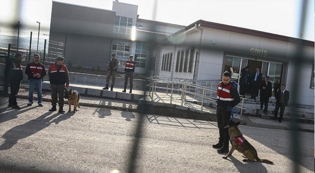Erler albayın 'polise ateş edin' emrini anlattı Erler albayın 'polise ateş edin' emrini anlattı