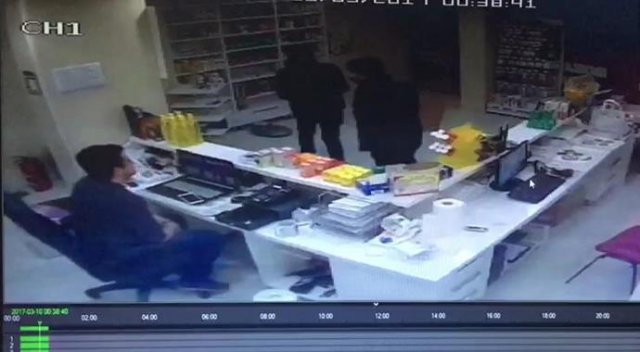 Esenyurt'ta eczane soygunu