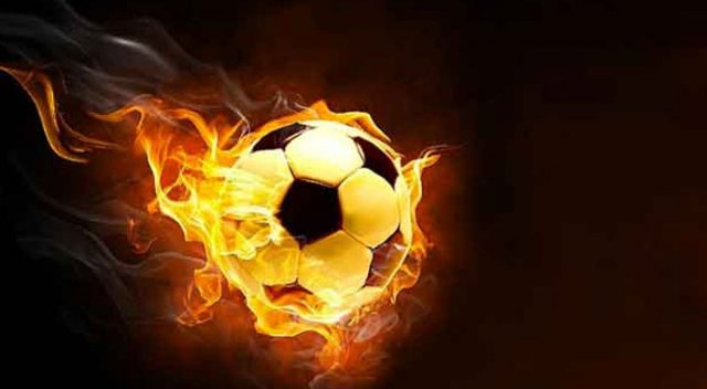 Fenerbahçe'nin uçağı rota değiştirdi!