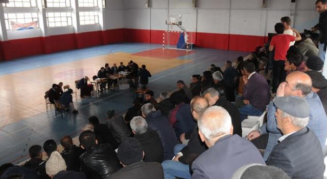 Hakkari'de 240 kişilik işe 5 bin 522 kişi başvurdu Hakkari'de 240 kişilik işe 5 bin 522 kişi başvurdu