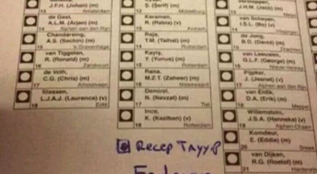 Hollanda'da Erdoğan'a oy çıktı, sosyal medya yıkıldı Hollanda'da Erdoğan'a oy çıktı, sosyal medya yıkıldı