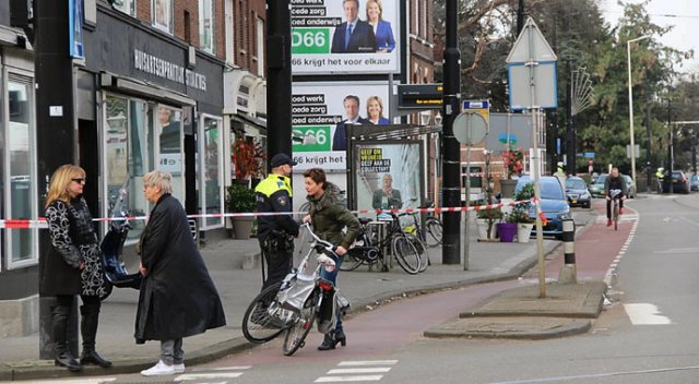 Hollanda polisi Türklerin mahallelerini ablukaya aldı