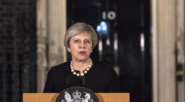 İngiltere Başbakanı May imzaladı, Brexit süreci resmen başladı