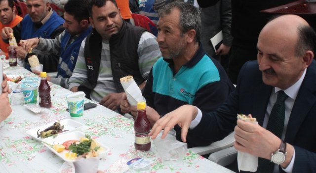 İşçilerle dürüm yedi