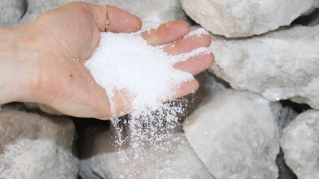 Kaya ve Himalaya tuzu kullanımına dikkat Kaya ve Himalaya tuzu kullanımına dikkat