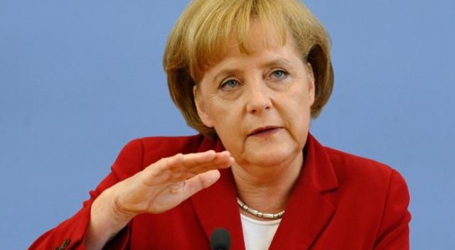 Merkel'den Hollanda seçimi açıklaması Merkel'den Hollanda seçimi açıklaması