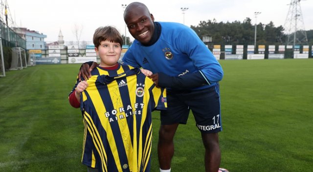 Minik Kayra’nın Sow hayali gerçekleşti Minik Kayra’nın Sow hayali gerçekleşti