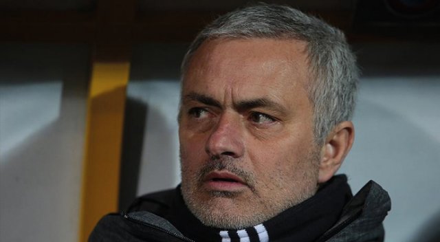 Mourinho, Manchester United'da kalıcı olmak istiyor Mourinho, Manchester United'da kalıcı olmak istiyor