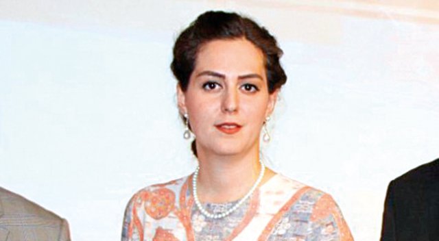Nilhan Osmanoğlu: Yabancılar kutsal emanetlere daha saygılı