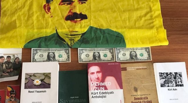 Öldürülen teröristlerin evinden 1 dolar çıktı
