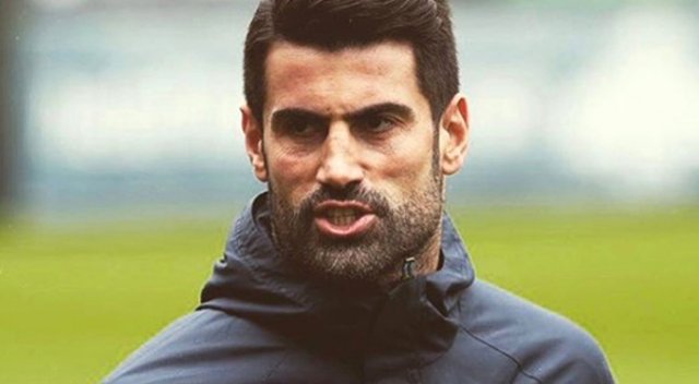 Para kararı Volkan'ı yaktı Para kararı Volkan'ı yaktı