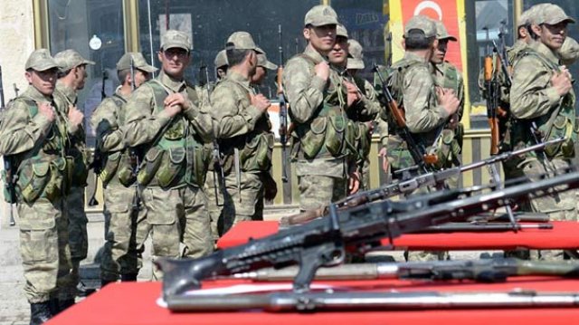 PKK'nın katliam yaptığı mahallede korucular yemin etti