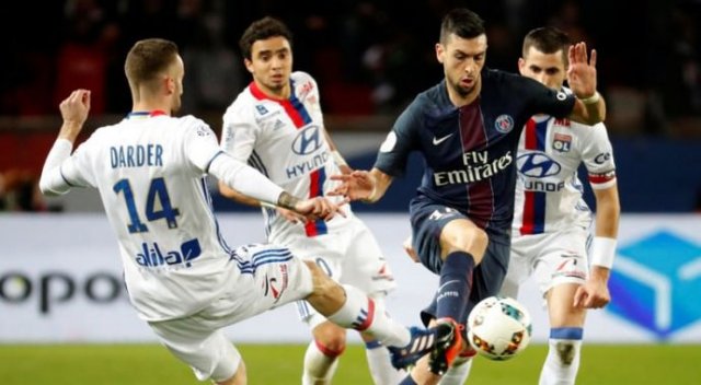 PSG, Lyon'u 2-1'le geçti PSG, Lyon'u 2-1'le geçti