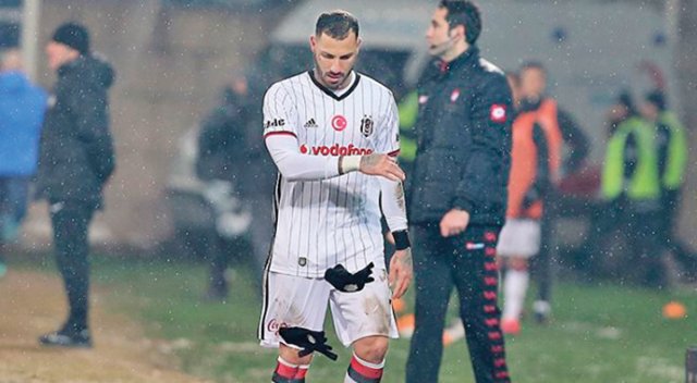 Quaresma yine tavır yaptı, Şenol Güneş lafı yapıştırdı! Quaresma yine tavır yaptı, Şenol Güneş lafı yapıştırdı!