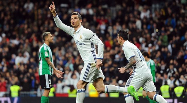 Ronaldo&#039;dan tarihi rekor!