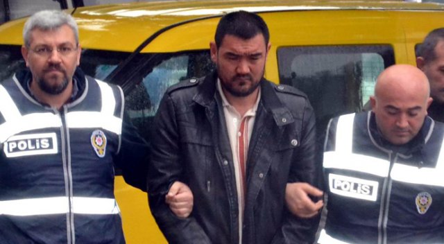 Salçaya kızdı, karısını doğradı! Salçaya kızdı, karısını doğradı!