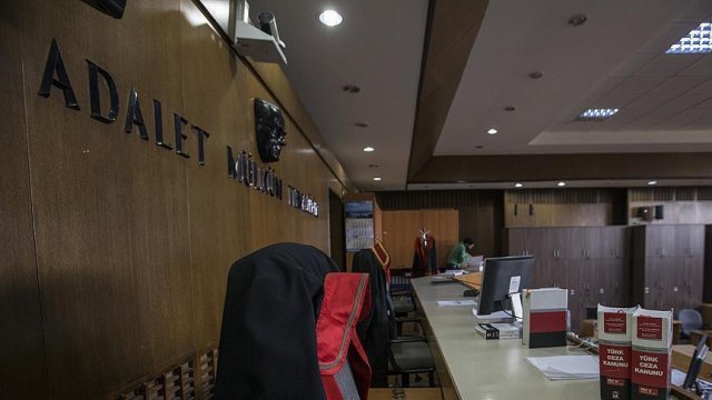 Şanlıurfa'da 6 eski hakim ve savcı gözaltına alındı Şanlıurfa'da 6 eski hakim ve savcı gözaltına alındı
